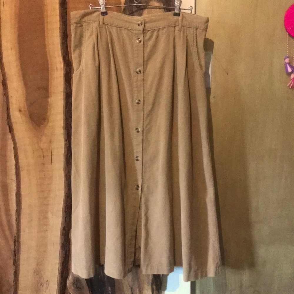 VINTAGE Tan Corduroy Button Down Midi/Maxi Skirt Willow Ridge 16 EUC